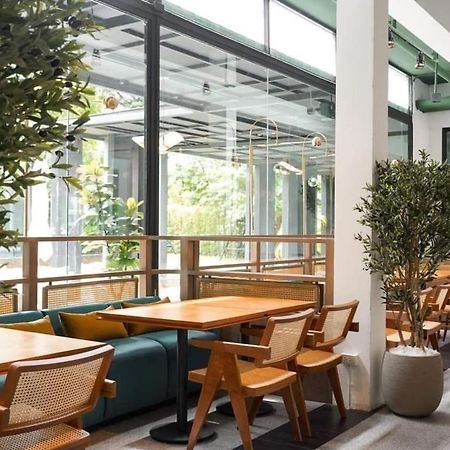 Scene Bangkoknoi Hotel Exterior photo